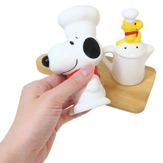 SNOOPY Ceramic Salt & Pepper Container - Snoopy